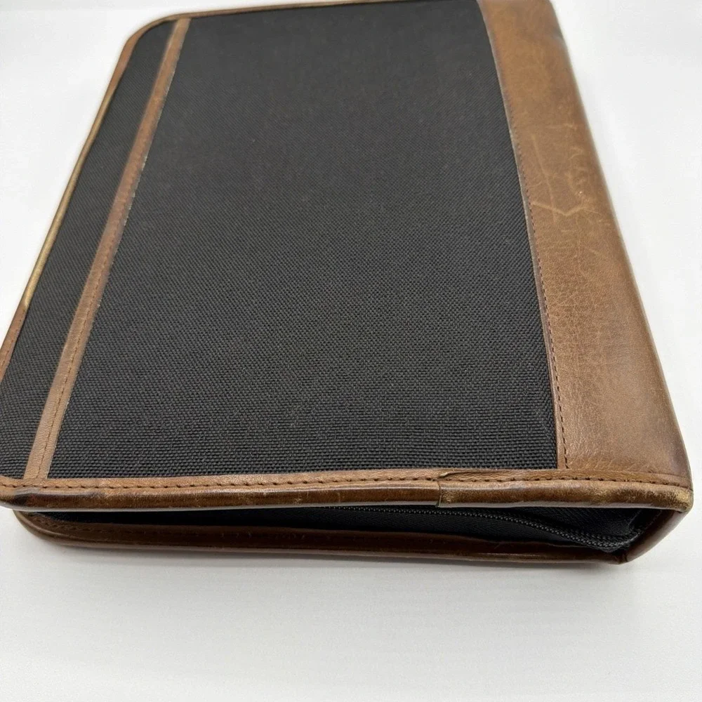 Vtg. Franklin Quest ~Blk. Canvas/Brown Leather Trim ~Green Line Planner Zip
